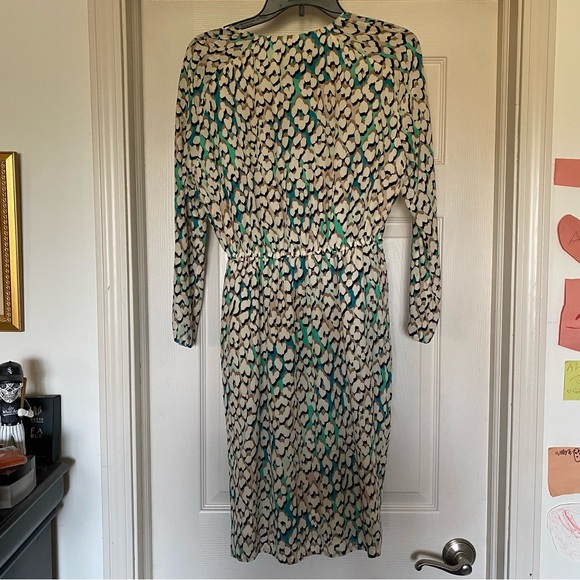 100% silk Longchamp dress - Picture 2 of 9